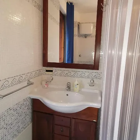 A 2 Passi Dal Mare............... Holiday home *